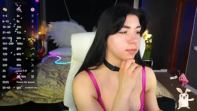 EmilyCandyy online show from April 16, 2026, 6:14 am