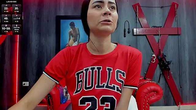 Liittledolly online show from November 18, 2025, 1:15 pm