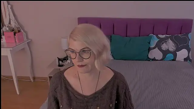 Snapshot of sabrinamacmarren chatting on January 26, 2025, 11:17 am sabrinamacmarren online show from January 26, 2025, 11:17 am