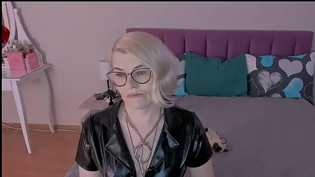 Snapshot of sabrinamacmarren chatting on January 27, 2025, 11:43 am sabrinamacmarren online show from January 27, 2025, 11:43 am
