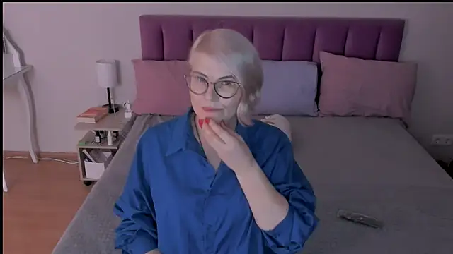 Snapshot of sabrinamacmarren chatting on March 19, 2025, 6:23 pm sabrinamacmarren online show from March 19, 2025, 6:23 pm
