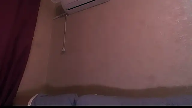 Snapshot of fedora chatting on December 21, 2025, 11:50 am fedora online show from December 21, 2025, 11:50 am