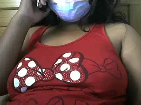 Snapshot of Artinah22 chatting on December 4, 2024, 5:05 am Artinah22 online show from December 4, 2024, 5:05 am