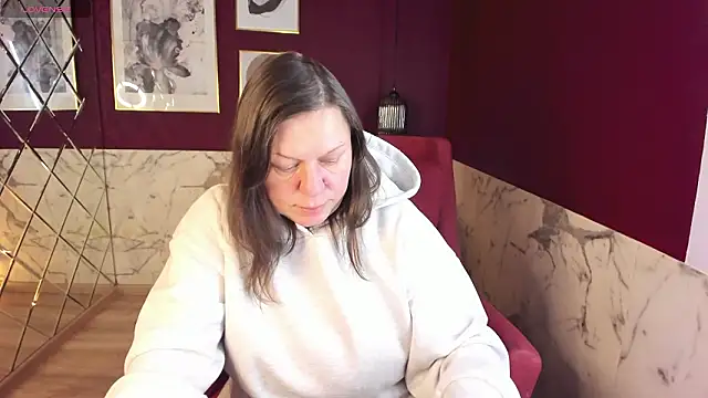 KellyPerfection online show from February 12, 2026, 5:35 am