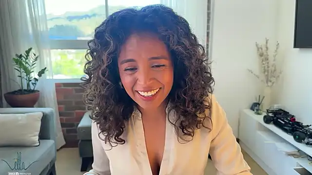 illaroom online show from January 23, 2025, 8:13 pm