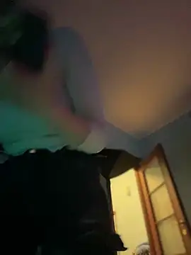 Snapshot of AnastasiaAniess chatting on February 23, 2025, 9:05 pm AnastasiaAniess online show from February 23, 2025, 9:05 pm