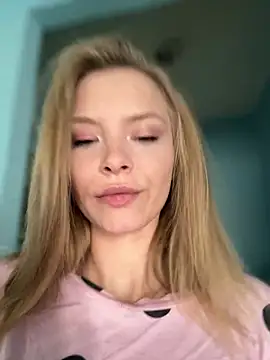 Snapshot of AnastasiaAniess chatting on February 24, 2025, 10:48 am AnastasiaAniess online show from February 24, 2025, 10:48 am