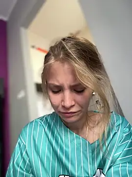 Snapshot of AnastasiaAniess chatting on March 14, 2025, 10:50 am AnastasiaAniess online show from March 14, 2025, 10:50 am