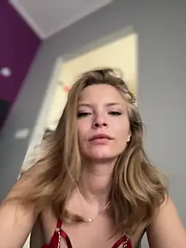 Snapshot of AnastasiaAniess chatting on March 15, 2025, 8:37 am AnastasiaAniess online show from March 15, 2025, 8:37 am