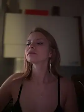 Snapshot of AnastasiaAniess chatting on March 15, 2025, 8:54 pm AnastasiaAniess online show from March 15, 2025, 8:54 pm