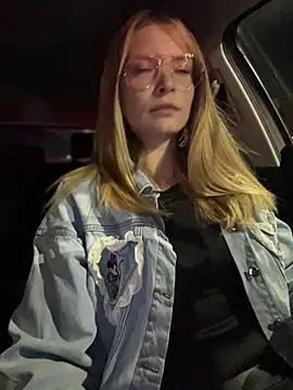 Snapshot of AnastasiaAniess chatting on October 31, 2025, 9:38 pm AnastasiaAniess online show from October 31, 2025, 9:38 pm