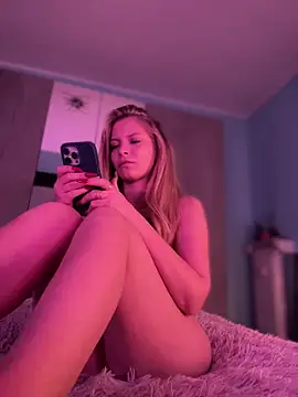 AnastasiaAniess online show from January 18, 2026, 7:17 pm