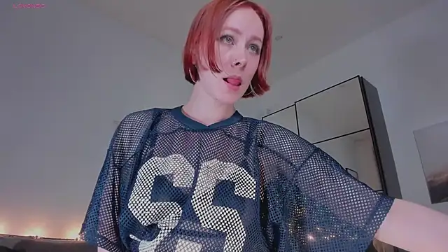 LilianKroft online show from June 18, 2026, 12:31 pm
