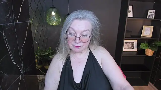 NataliMellow online show from March 9, 2026, 1:04 pm