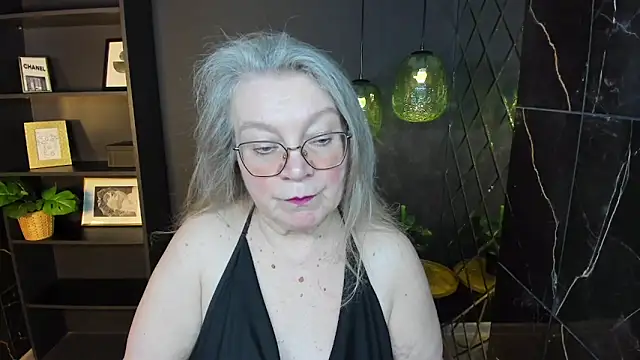 NataliMellow online show from April 16, 2026, 1:12 pm