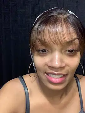 Rakiyahcharms online show from February 5, 2026, 2:38 am