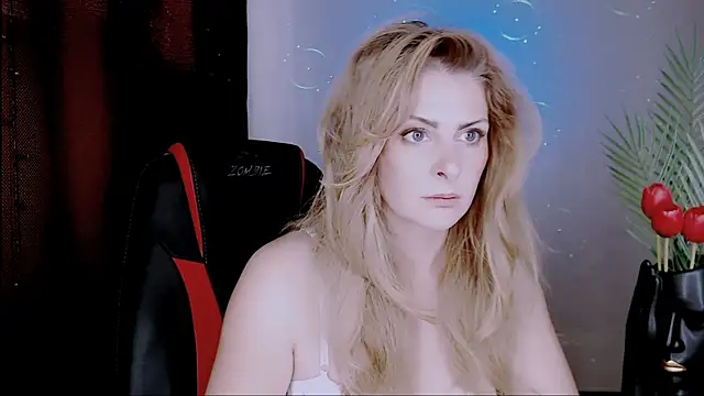 Snapshot of Eleonores chatting on September 12, 2025, 5:07 am Eleonores online show from September 12, 2025, 5:07 am