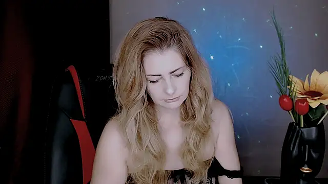 Snapshot of Eleonores chatting on November 10, 2025, 5:17 am Eleonores online show from November 10, 2025, 5:17 am