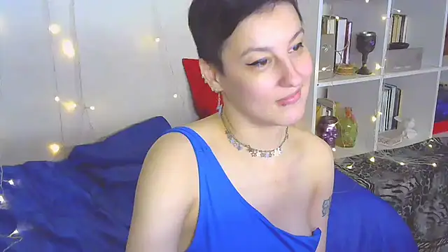 Snapshot of MartaBounty chatting on December 10, 2024, 1:32 am MartaBounty online show from December 10, 2024, 1:32 am