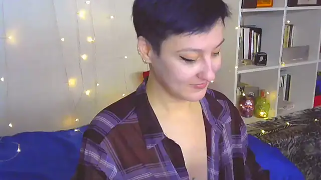 Snapshot of MartaBounty chatting on February 15, 2025, 9:59 pm MartaBounty online show from February 15, 2025, 9:59 pm