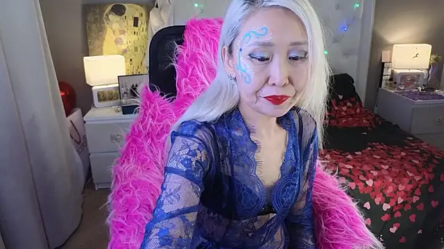 RoxalanaStar online show from February 27, 2026, 8:09 pm