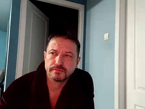 MisterFaithRO online show from April 19, 2026, 1:38 am