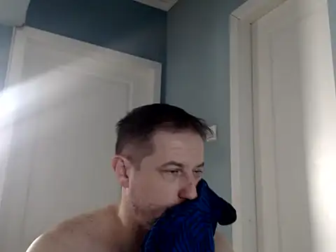 MisterFaithRO online show from May 1, 2026, 11:37 am