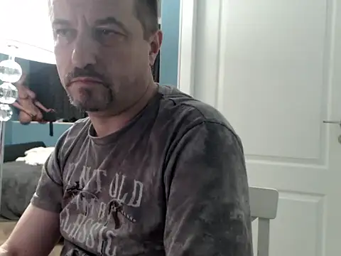 MisterFaithRO online show from May 10, 2026, 9:31 pm