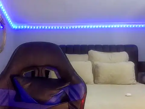 BOOTYBANGER24xx online show from September 12, 2025, 1:28 am