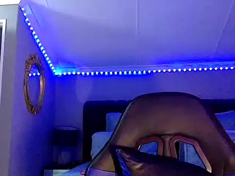 BOOTYBANGER24xx online show from September 19, 2025, 1:51 am