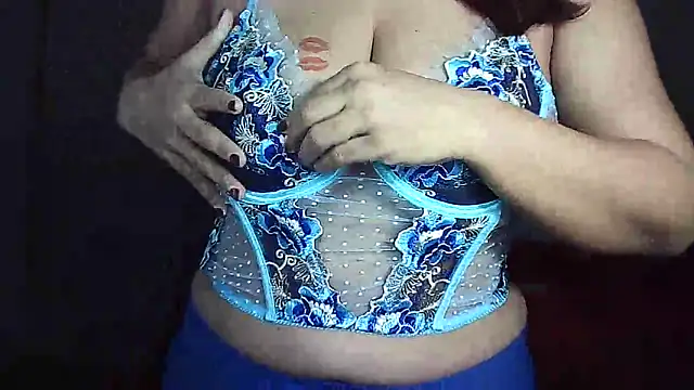 HotSpicyGujju online show from January 30, 2025, 6:46 am