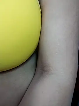 HotSpicyGujju online show from March 4, 2025, 9:40 am