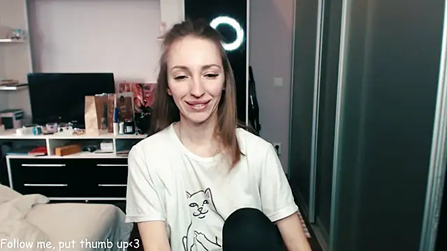 Snapshot of Natalimeowks chatting on February 16, 2025, 11:05 am Natalimeowks online show from February 16, 2025, 11:05 am