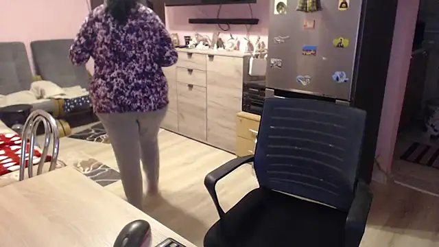 BustyLadyAlma online show from October 30, 2025, 5:53 am