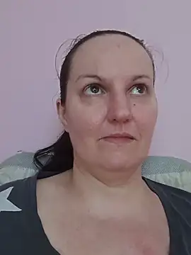 Snapshot of BustyLadyAlma chatting on July 11, 2026, 7:22 am BustyLadyAlma online show from July 11, 2026, 7:22 am