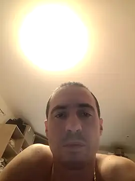 Moi0726 online show from January 15, 2026, 8:23 pm