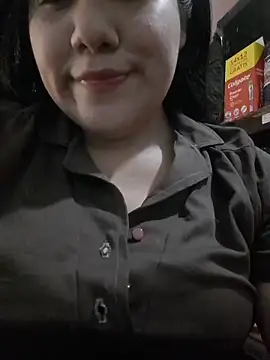 Snapshot of Kalani_Engel chatting on November 9, 2025, 3:49 am Kalani Engel online show from November 9, 2025, 3:49 am