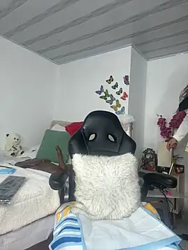 alexa fiore01 online show from September 23, 2025, 1:14 pm