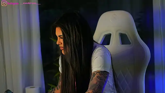 perfectt33n online show from December 6, 2024, 8:37 am