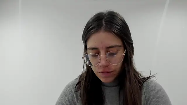 HazelKush online show from November 15, 2025, 10:48 pm