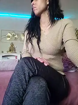 Snapshot of misscectito13 chatting on February 27, 2025, 11:31 am misscectito13 online show from February 27, 2025, 11:31 am