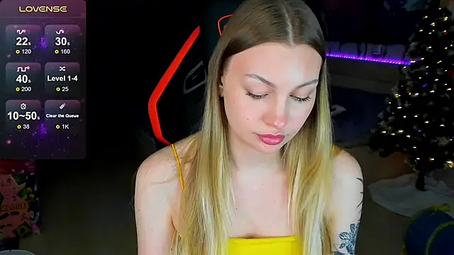 Snapshot of BiMolly chatting on February 1, 2026, 4:49 pm BiMolly online show from February 1, 2026, 4:49 pm