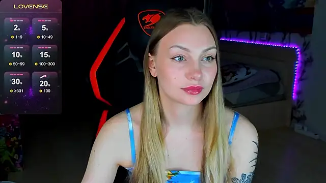 Snapshot of BiMolly chatting on February 25, 2026, 1:32 pm BiMolly online show from February 25, 2026, 1:32 pm