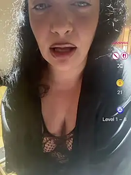 PichyPrettyPussy online show from June 21, 2026, 3:47 pm