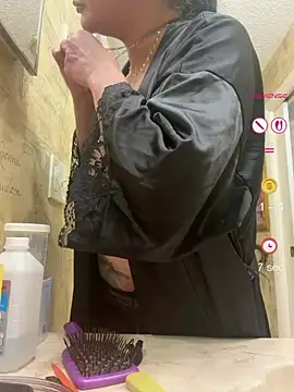 PichyPrettyPussy online show from June 25, 2026, 2:54 pm