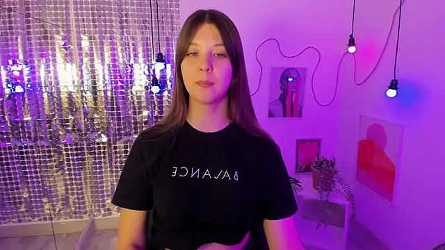 Snapshot of ElizaMild chatting on December 20, 2024, 4:46 pm ElizaMild online show from December 20, 2024, 4:46 pm