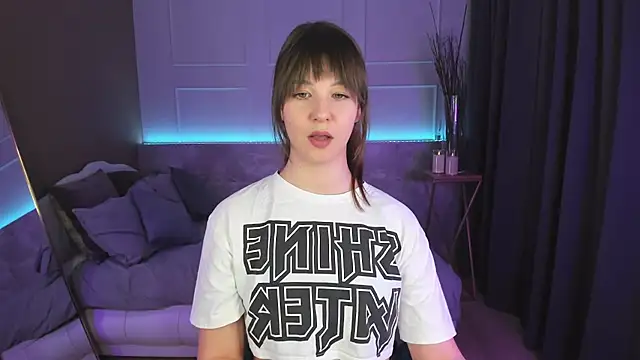 Snapshot of ElizaMild chatting on February 23, 2025, 7:38 pm ElizaMild online show from February 23, 2025, 7:38 pm