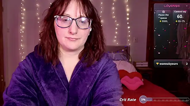 WickedAphrodite online show from February 12, 2026, 3:01 am