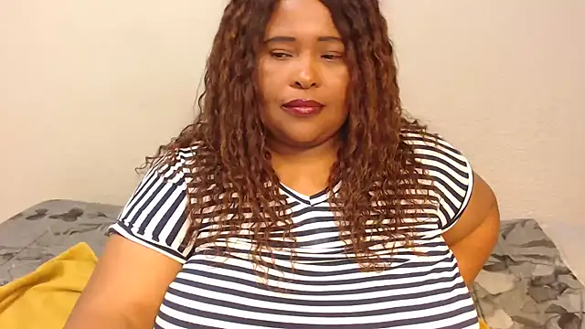Snapshot of zandile chatting on December 19, 2024, 3:29 am zandile online show from December 19, 2024, 3:29 am