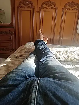 Snapshot of Bobby967 chatting on November 11, 2025, 9:31 am Bobby967 online show from November 11, 2025, 9:31 am